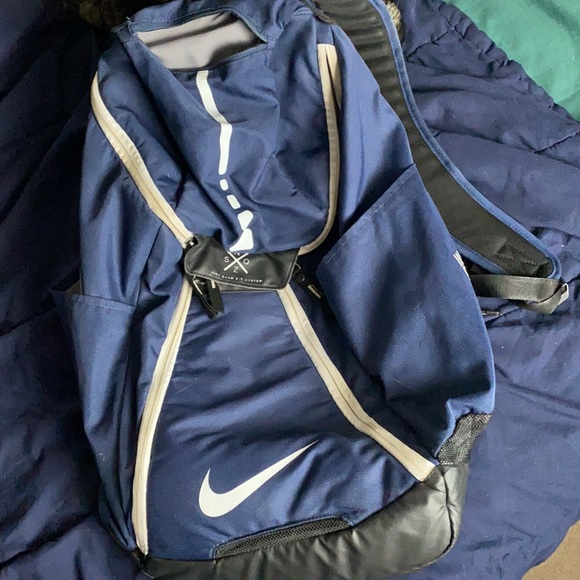 Nike Elite bag. 7/10 condition. - Picture 5 of 5
